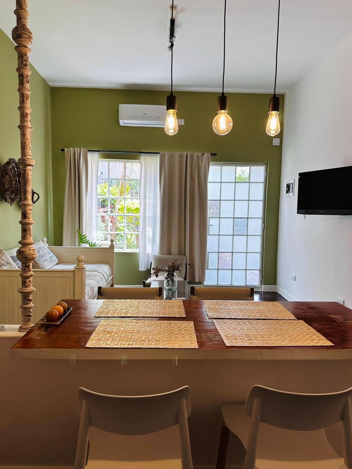 Appartamento Calido Monoambiente Con Amplia Cocina En Devoto